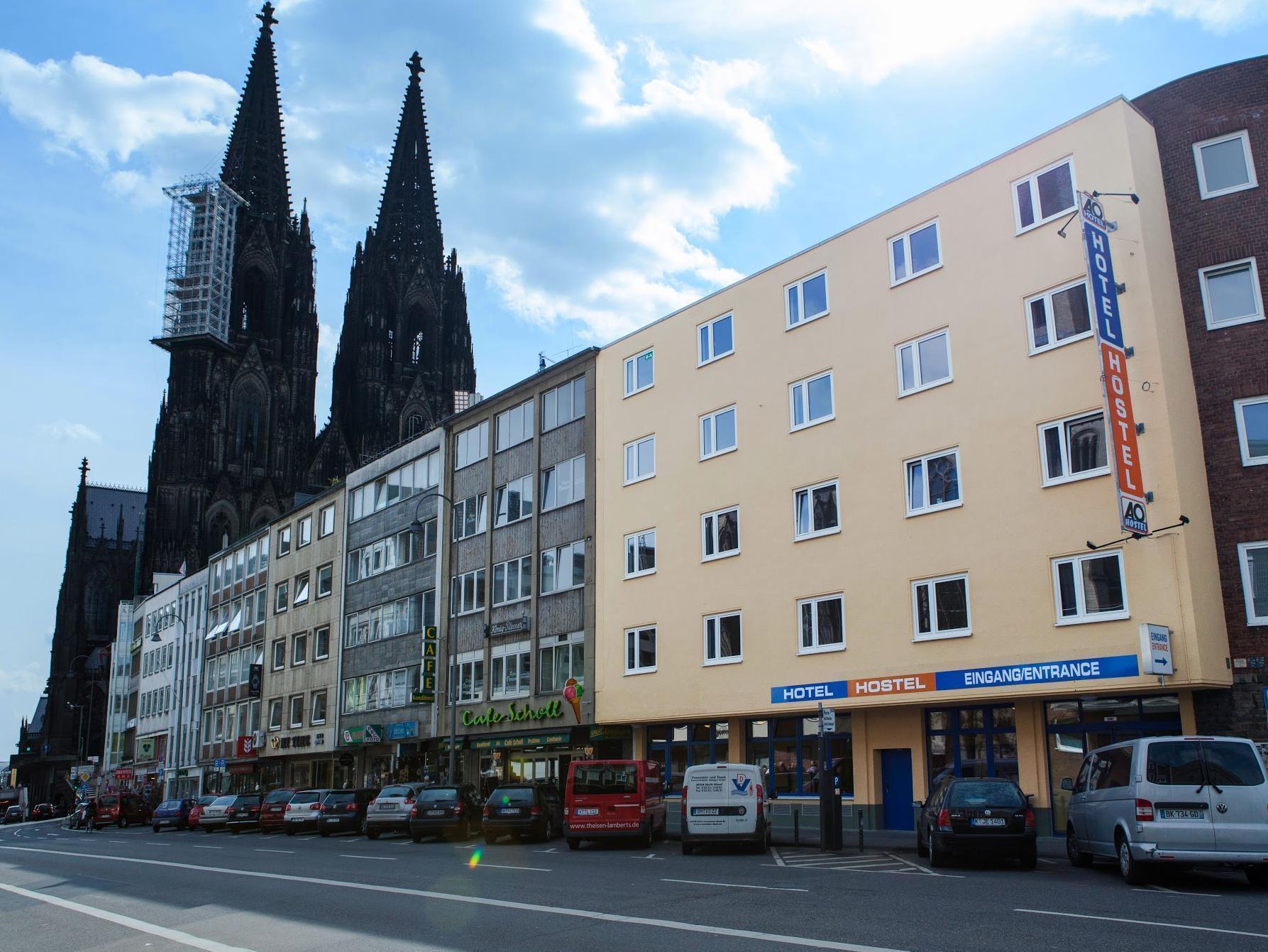 Отель A&O Koeln Dom Экстерьер фото