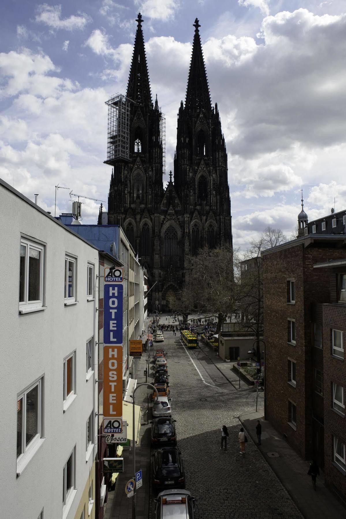 Отель A&O Koeln Dom Экстерьер фото